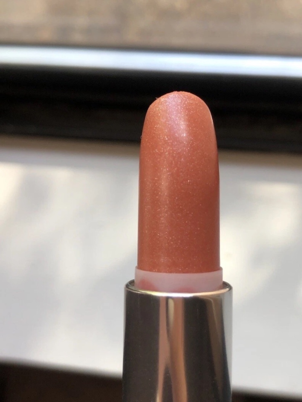 L'Oréal Lipstick Color Fever
Shine Blazing Old Stock Rare